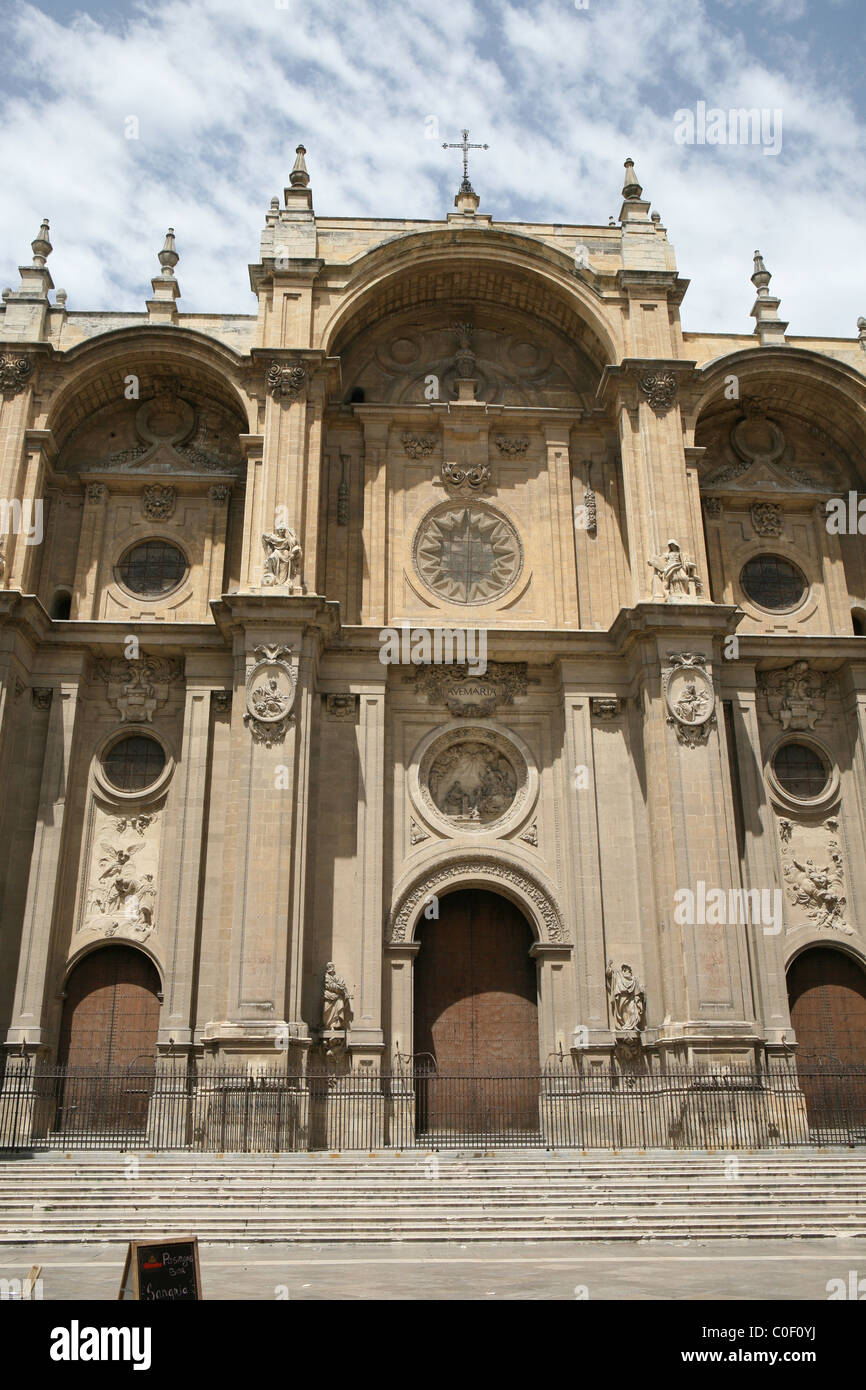 Catedral de santa maria plaza hi-res stock photography and images - Alamy