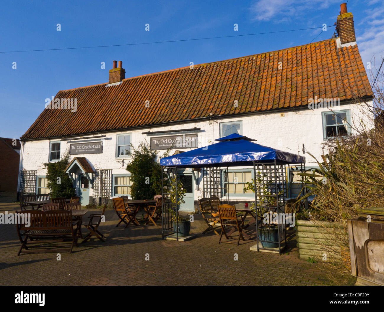 The Old Coach House public house at Thornham on the Norfolk coast. Stock Photo
