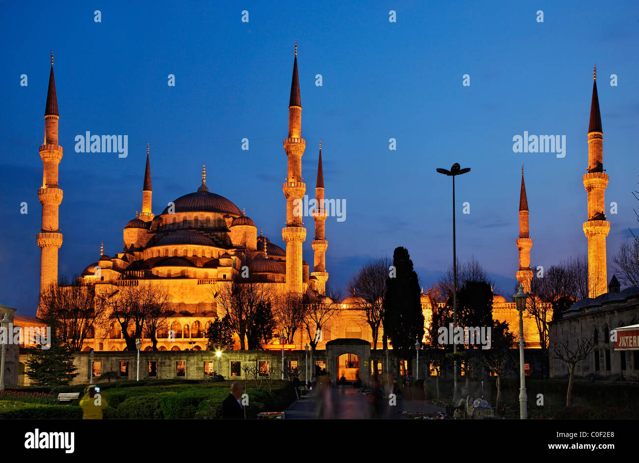 Night view of the Blue Mosque (Sultanahmet Camii) with its 6 minarets from the side of Hagia Sophia Stock Photo