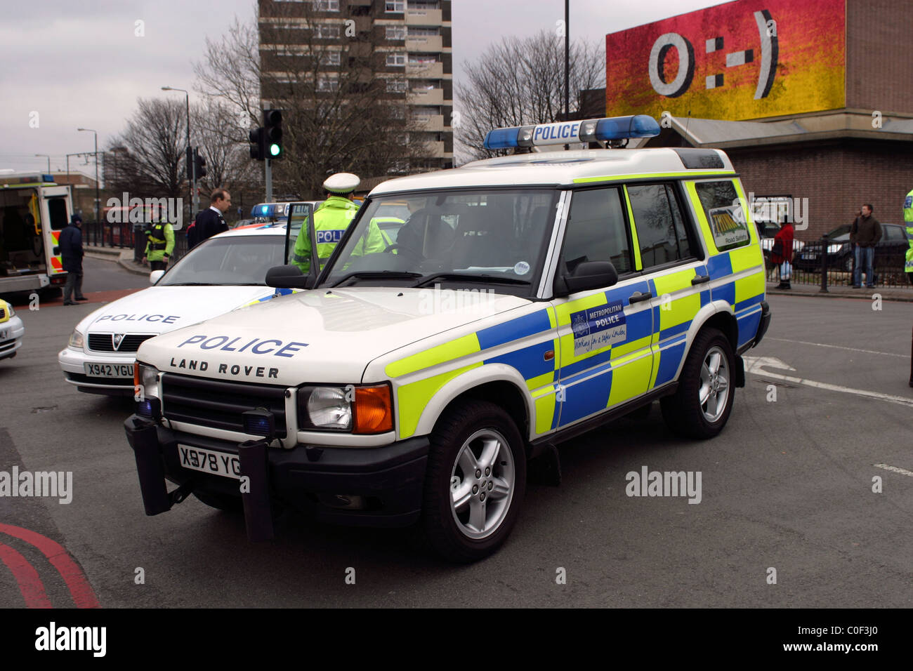 Police land rover hi-res stock photography and images - Alamy