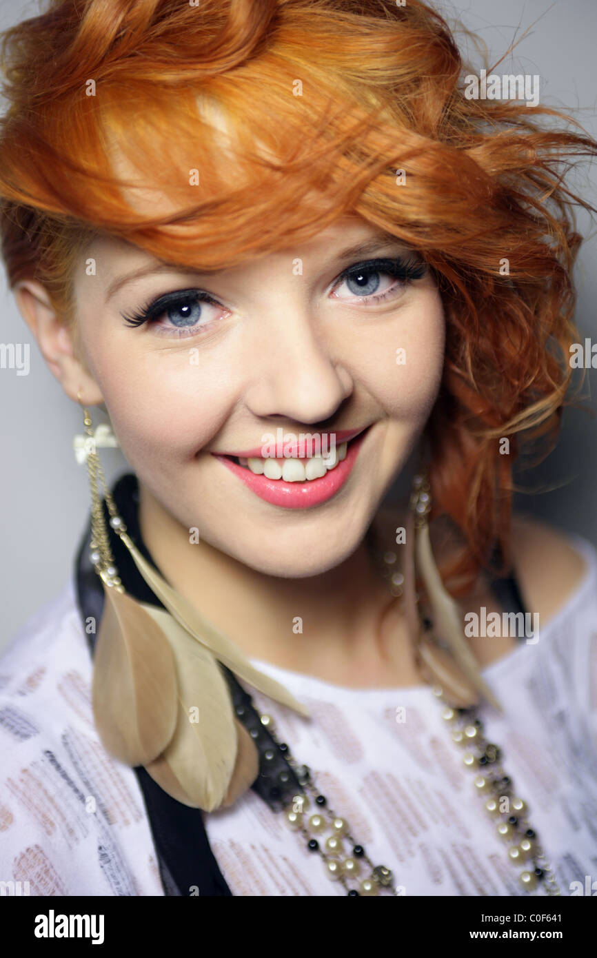 Portrait of a happy smiling teenage girl Stock Photo - Alamy