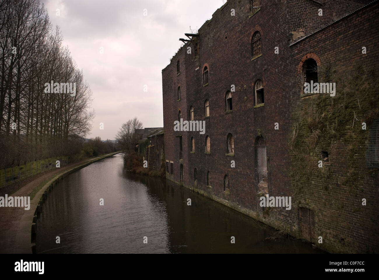 Disused Canal High Resolution Stock Photography and Images - Alamy