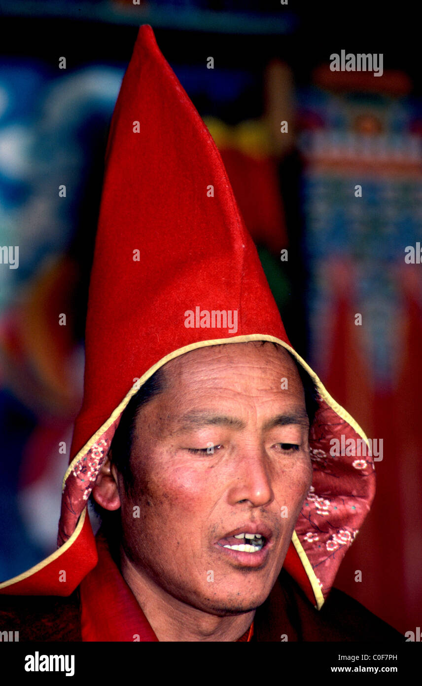 Sikkim headgear hires stock photography and images Alamy
