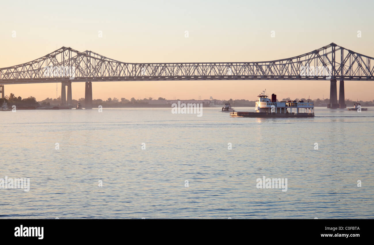 Mississippi river water bridge hi-res stock photography and images - Alamy