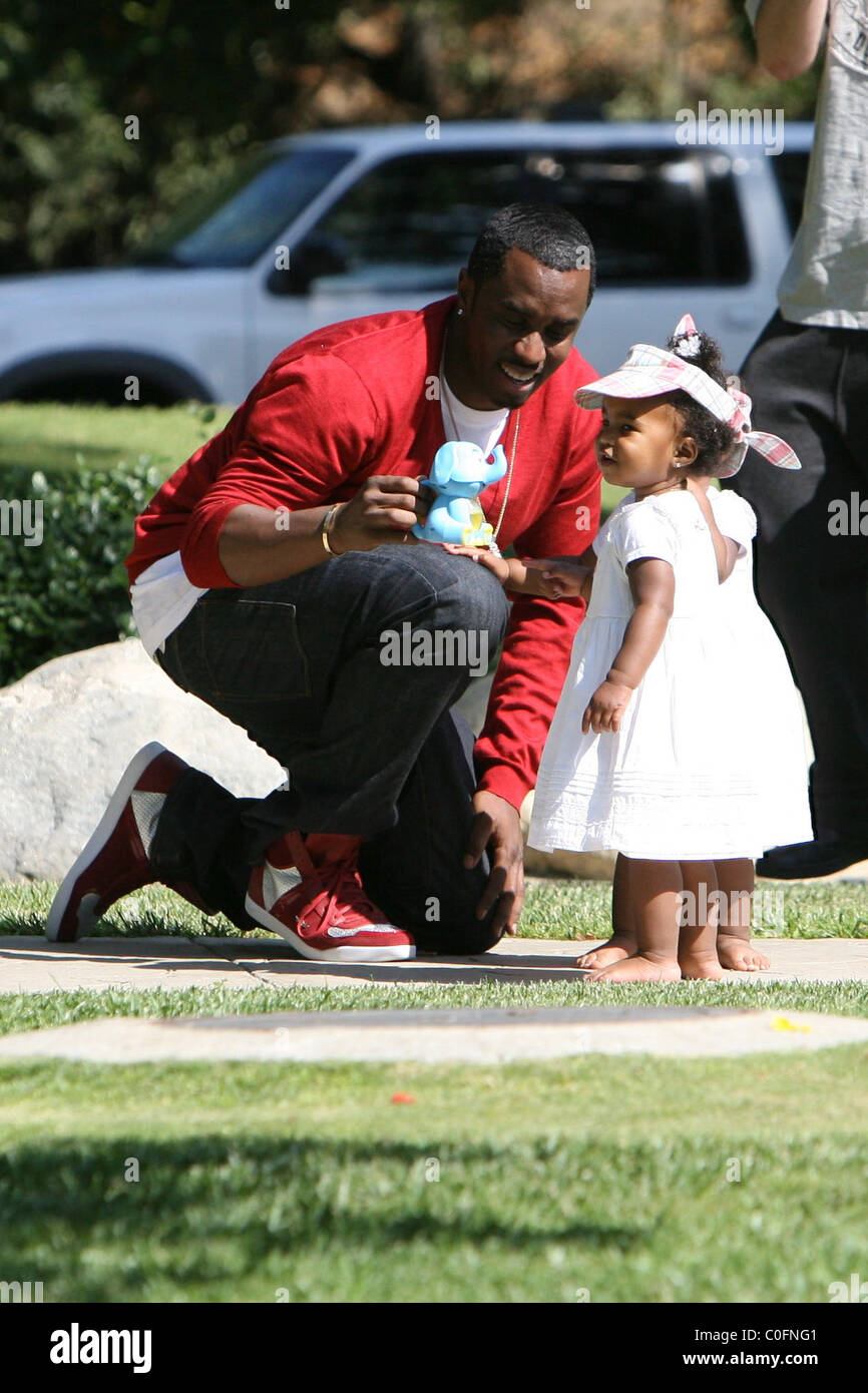 Sean 'P. Diddy' Combs plays with his twin daughters D'Lila Star Combs and Jessie James Combs in Sean 'P. Diddy' Combs plays with his twin daughters D'Lila Star Combs and Jessie James Combs in