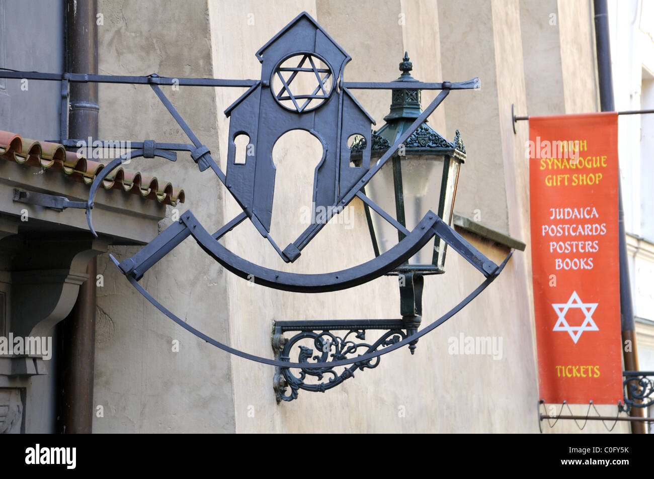 Sign at the Old-New Staronova Synagogue, Prague Stock Photo - Alamy