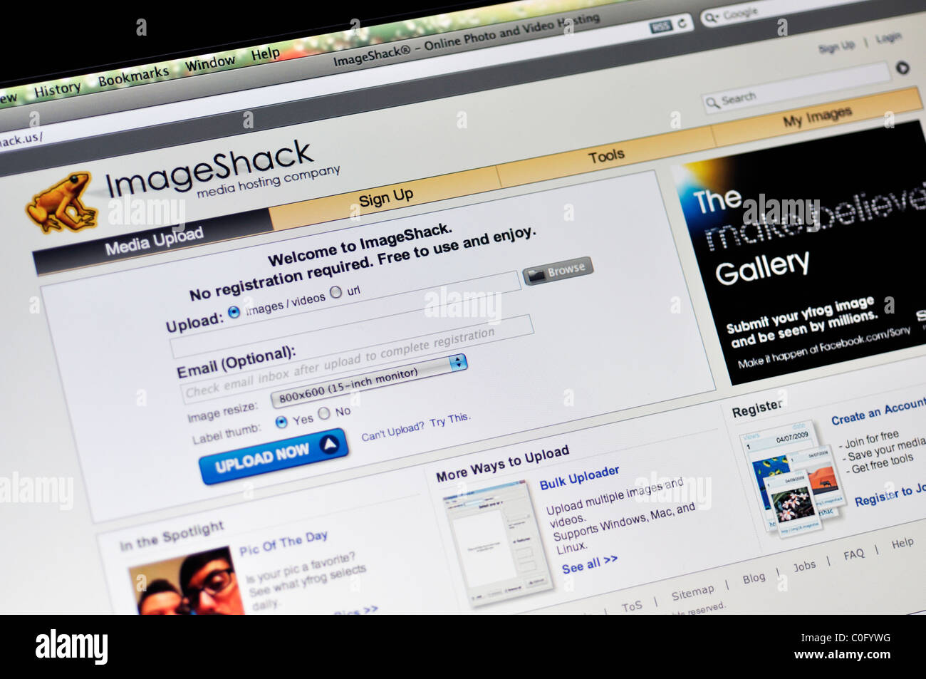 Imageshack photo sharing website Stock Photo - Alamy
