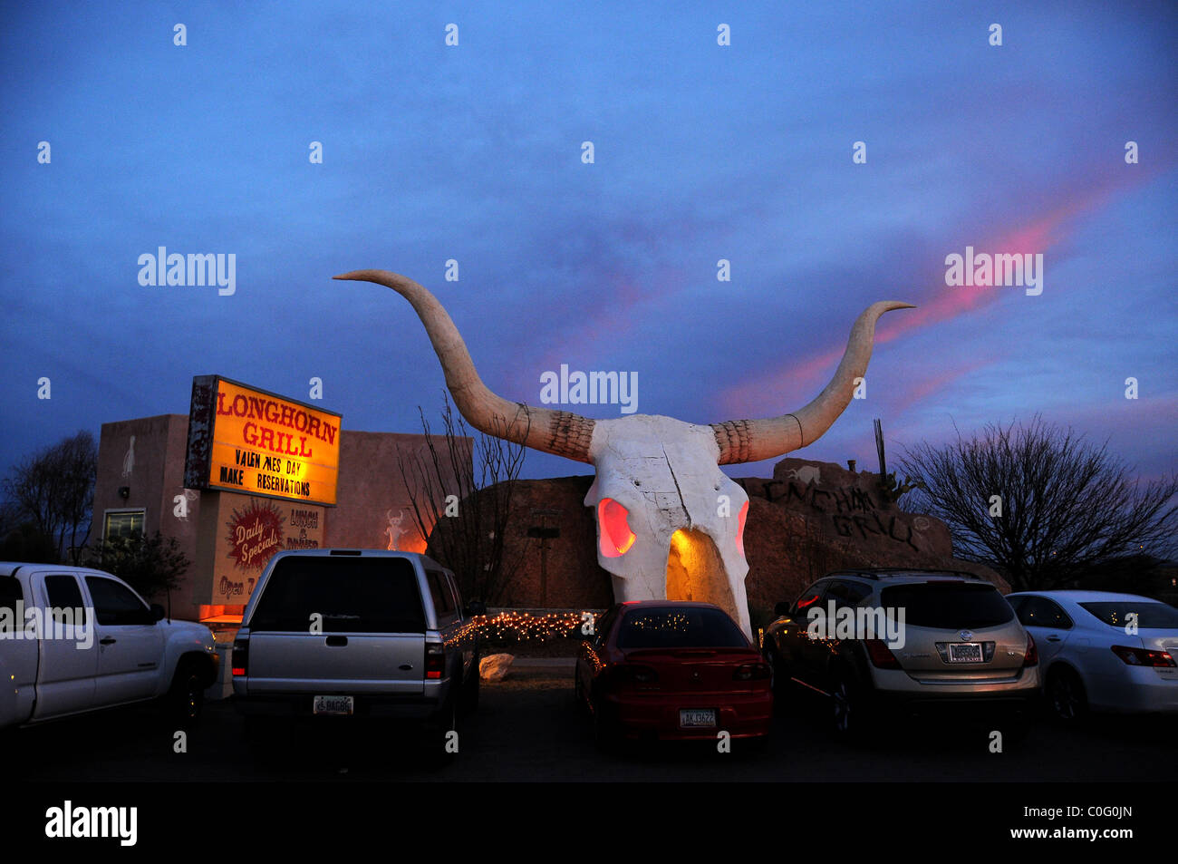 The Longhorn Grill draws a crowd in Amado, Arizona, USA Stock Photo Alamy