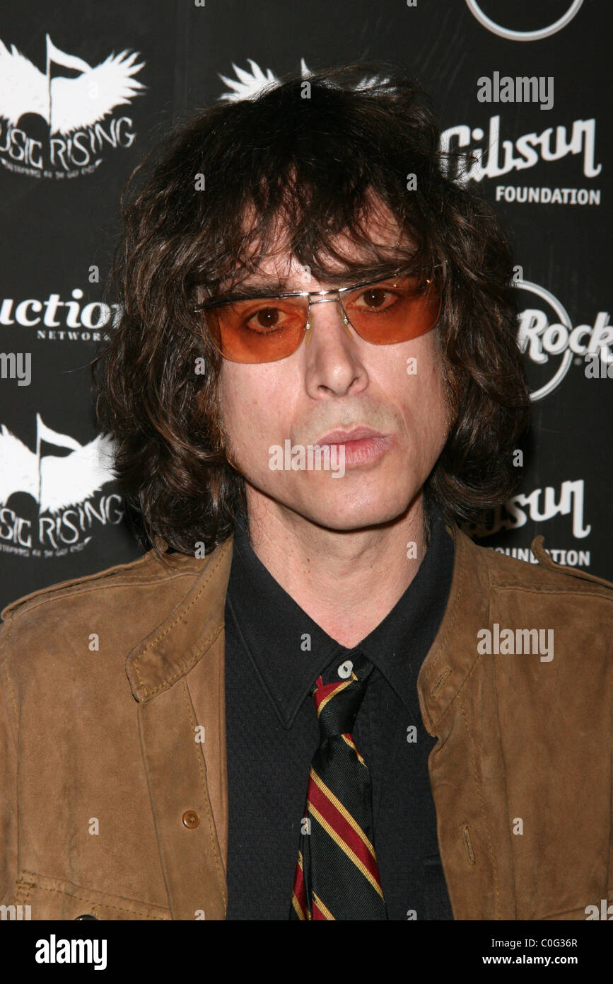 Jody Porter of Fountains of Wayne Icons Of Music II auction benefiting