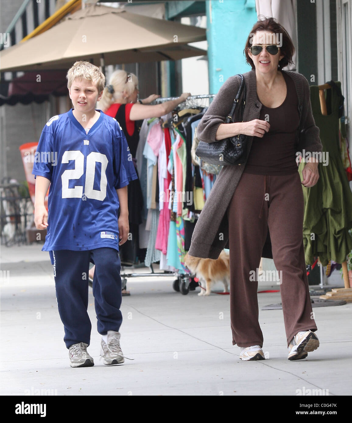 Patricia Heaton on her way to a coffee shop with her son Los Angeles,  California - 10.06.08 Agent 47 Stock Photo - Alamy