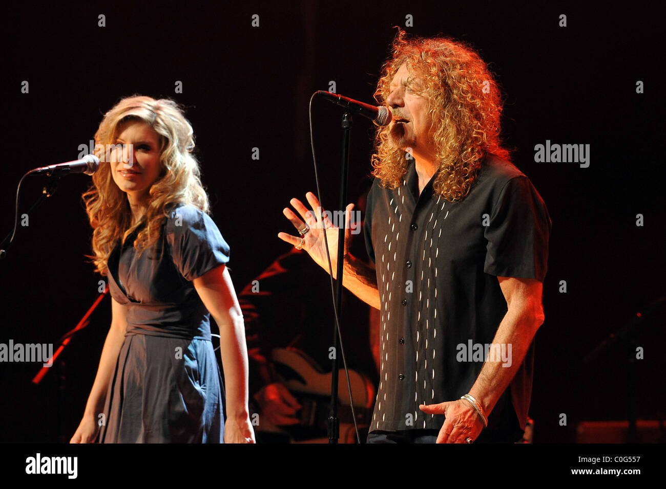 Alison Krauss High Resolution Stock Photography and Images