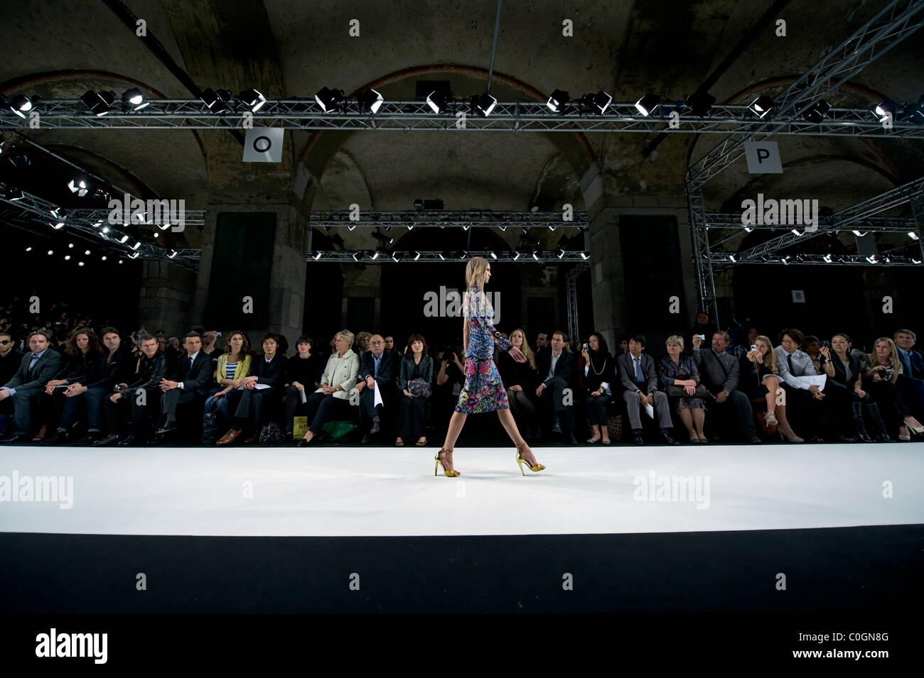 Catwalk stage hi-res stock photography and images - Alamy