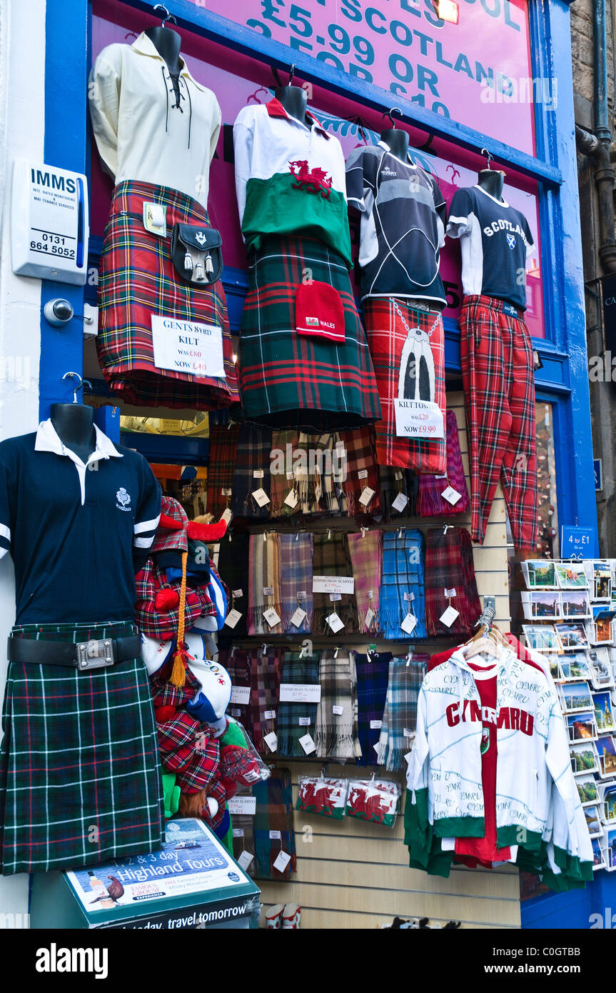 dh ROYAL MILE EDINBURGH Gift shop displaying tartan kilts ...