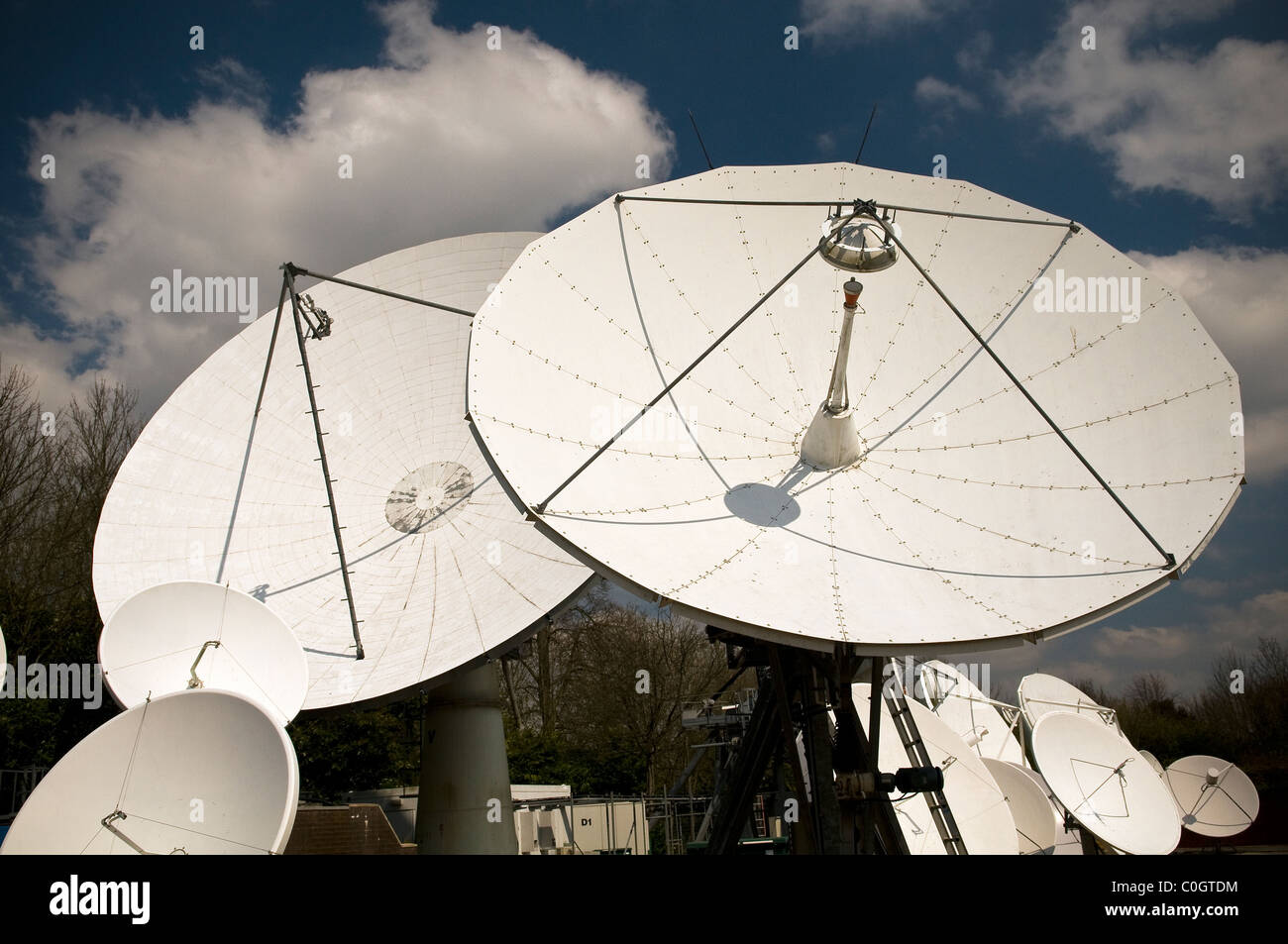 Radio signals hires stock photography and images Alamy