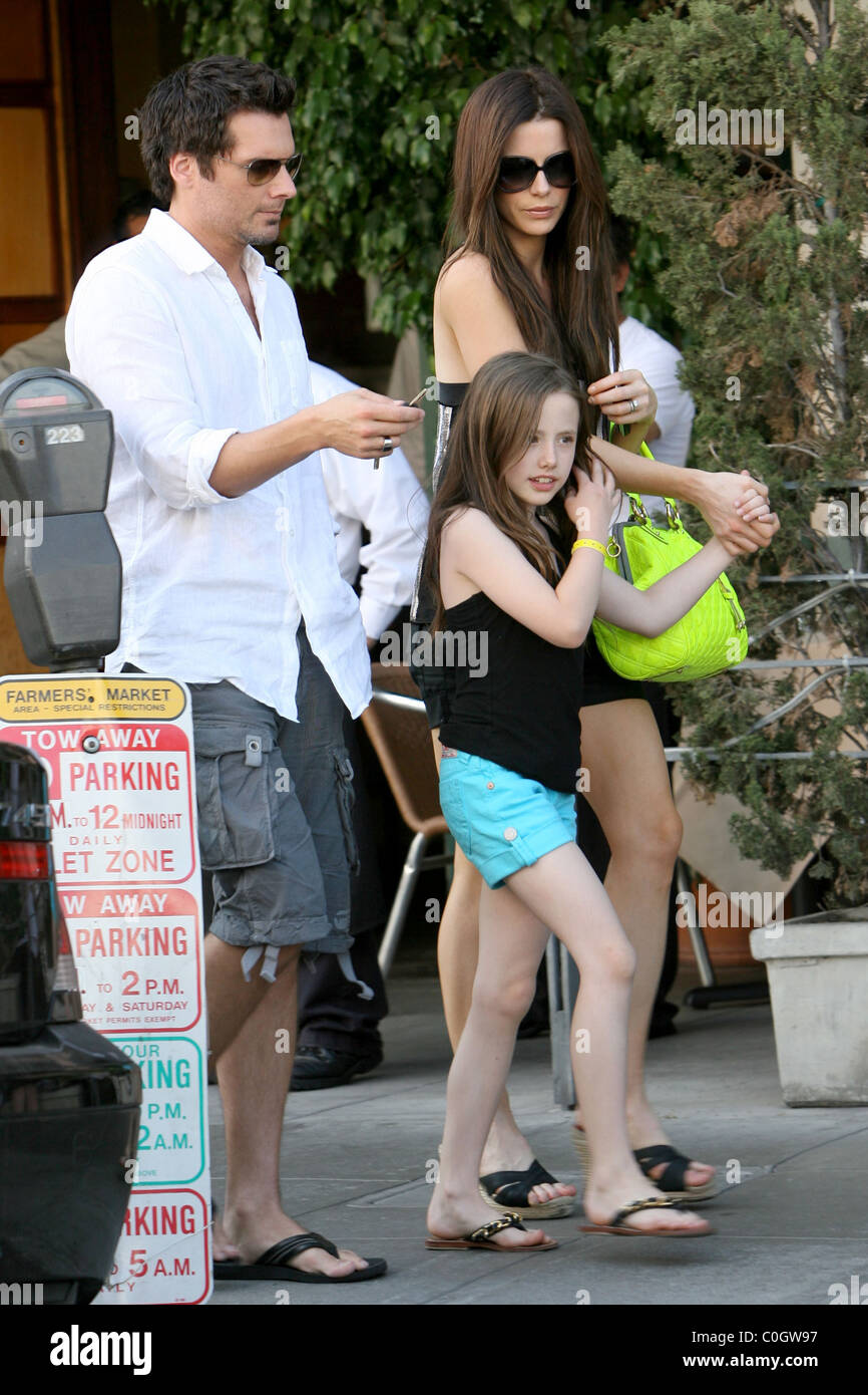 Kate beckinsale and lily mo sheen hi-res stock photography and images