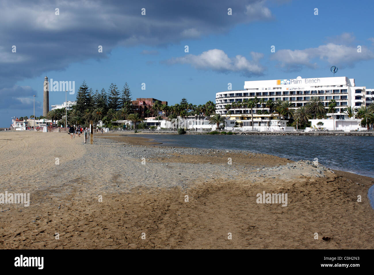 THE PALM BEACH HOTEL AND PLAYA DE MASPALOMAS. GRAN CANARIA. CANARY ISLANDS. Stock Photo