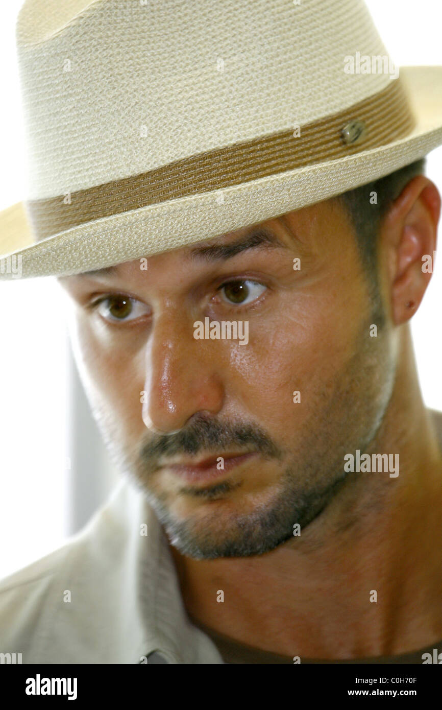 summer club straw hats