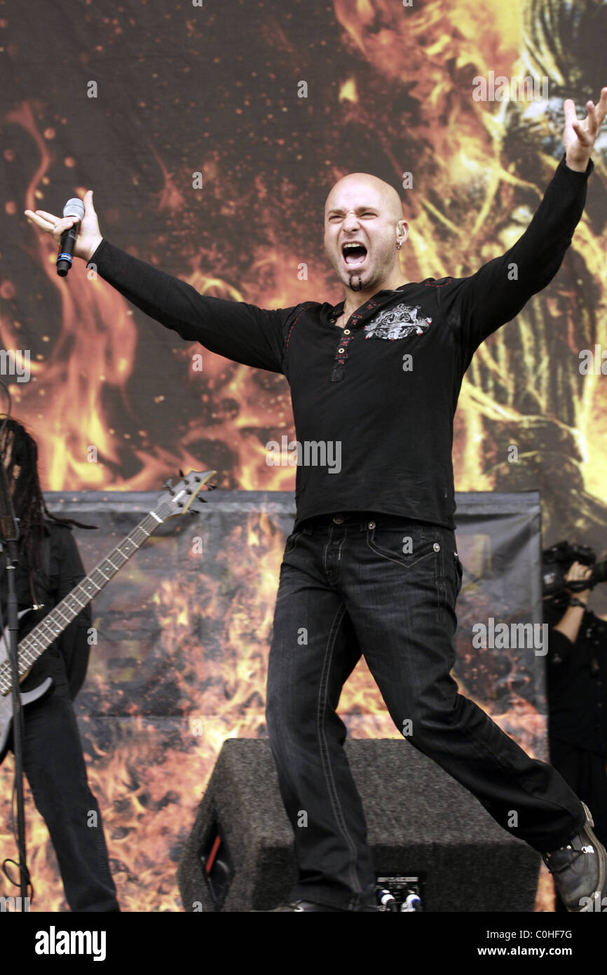David draiman hi-res stock photography and images - Alamy