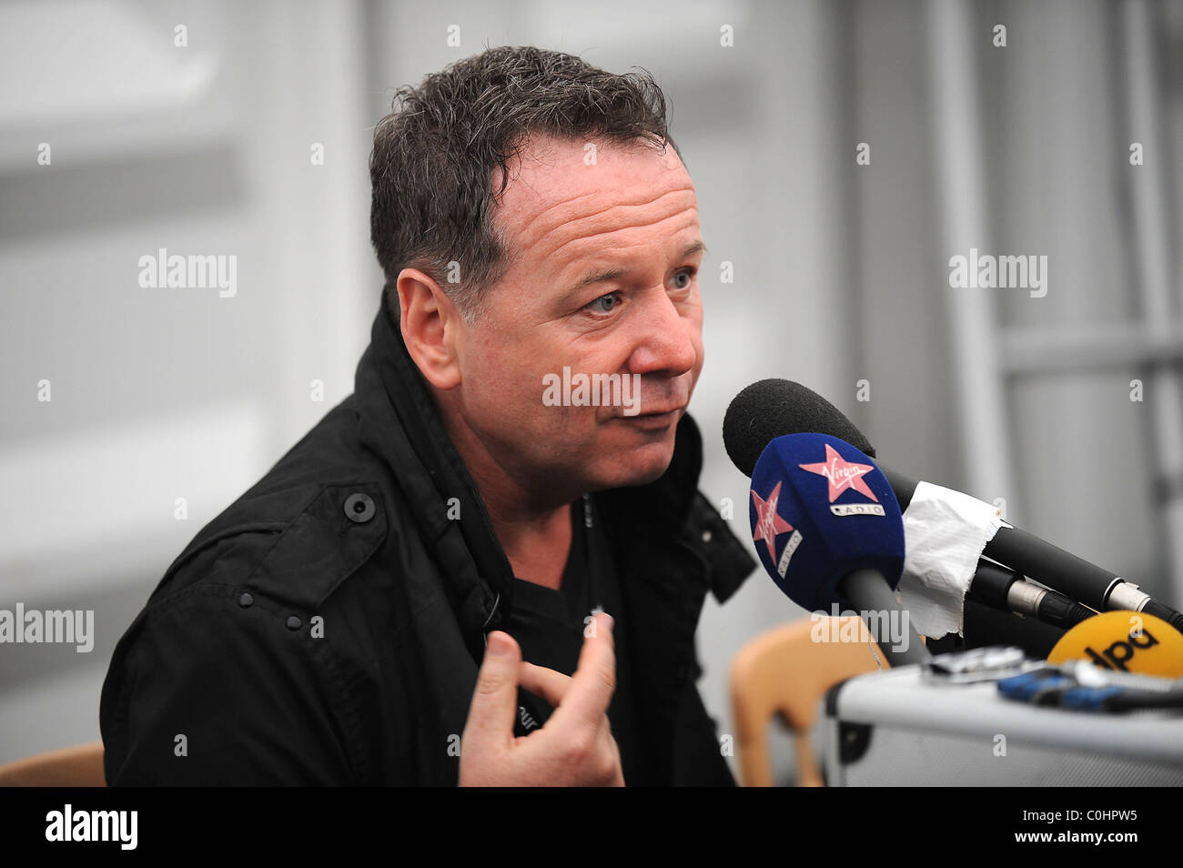 Jim Kerr of Simple Minds backstage at the Nelson Mandela’s 90th