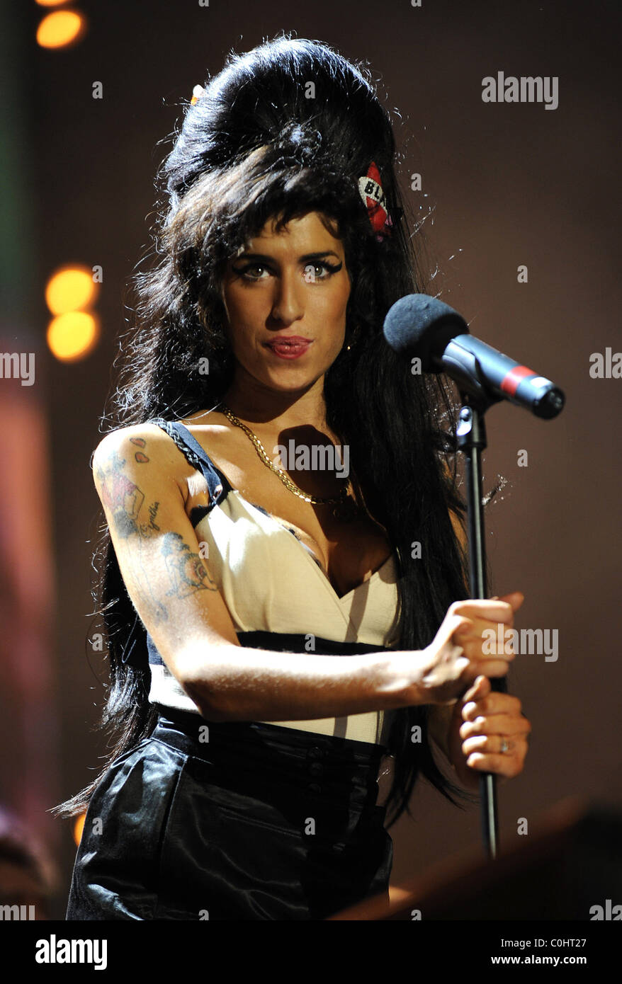 Amy Winehouse at Nelson Mandela's 90th Birthday Concert in Hyde Park. London, England - 27.06.08 Stock Photo - Alamy
