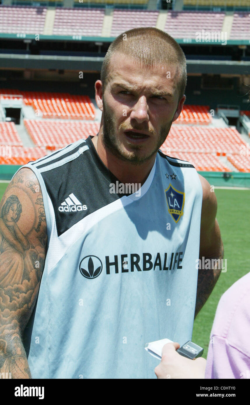 David Beckham joins his LA Galaxy team-mates to warm up at the RFK Stadium  the before the match against DC United, with the Stock Photo - Alamy