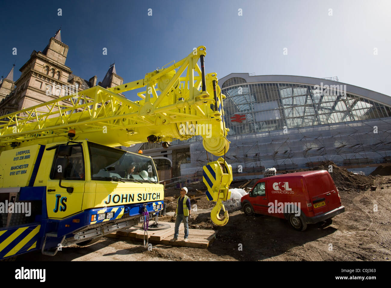Construction work of Lime Street Station gateway refurbishment