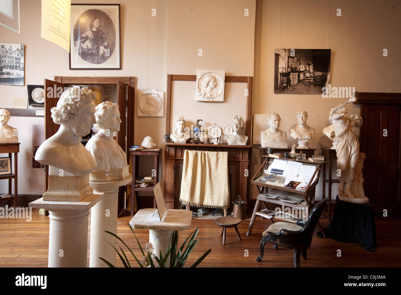Elizabet ney sculpture hi-res stock photography and images - Alamy