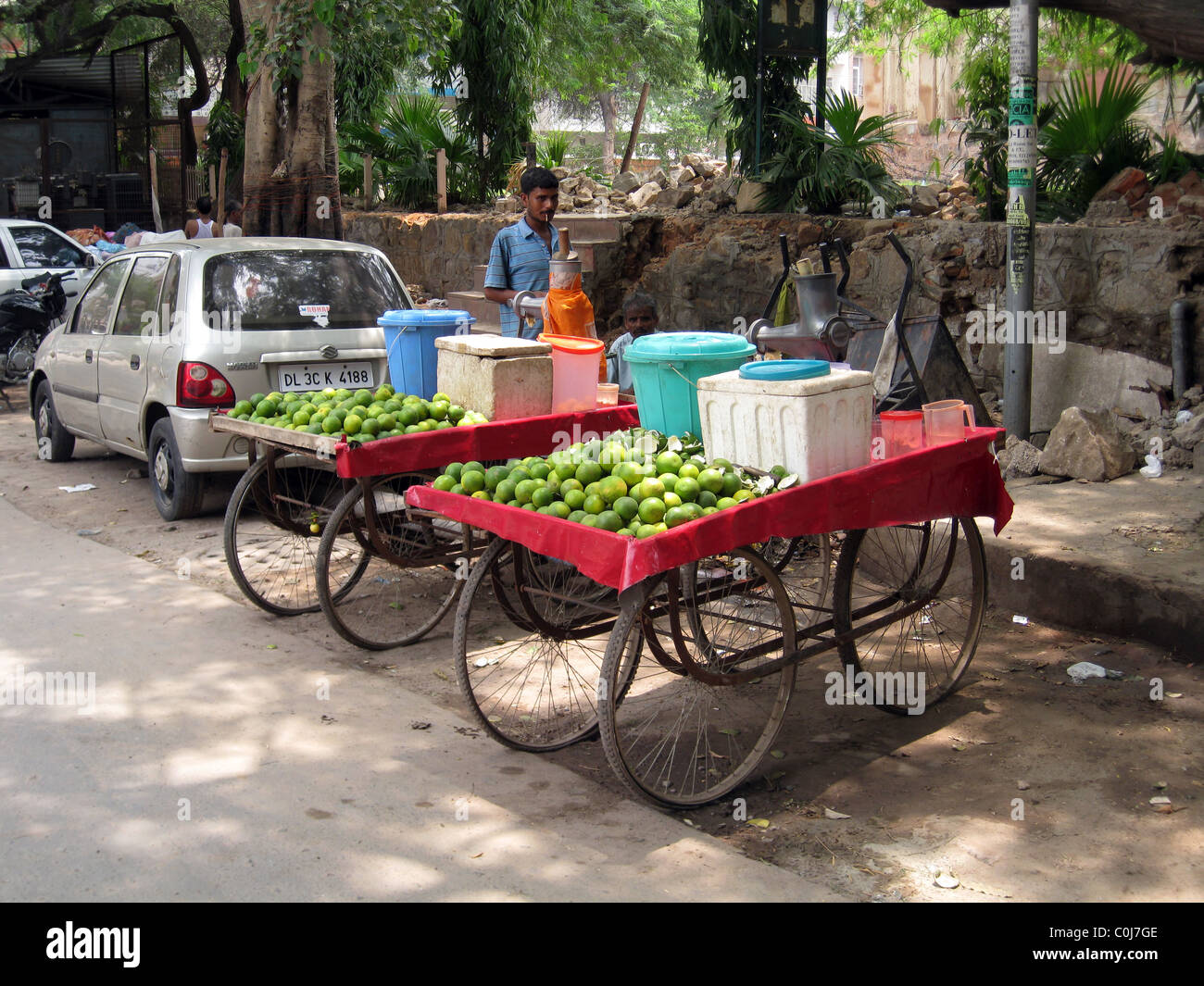 Street juice vendor in Delhi Stock Photo Alamy