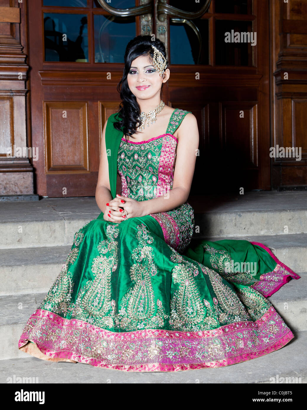 Buy Multicoloured Sarees for Women by VARJA Online | Ajio.com