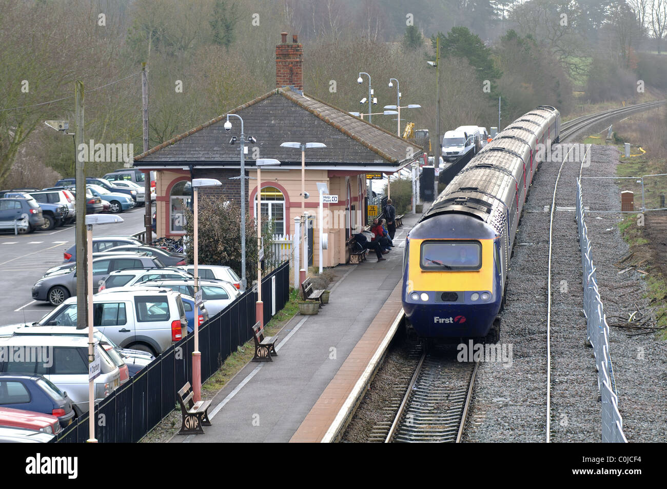 First Great Western train on the Cotswold Line at Charlbury station