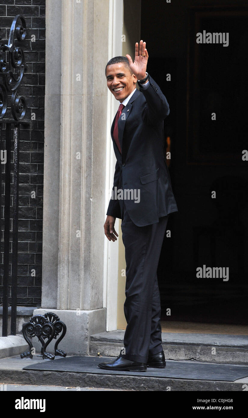 US presidential candidate Barack Obama arrives at 10 Downing Street for ...