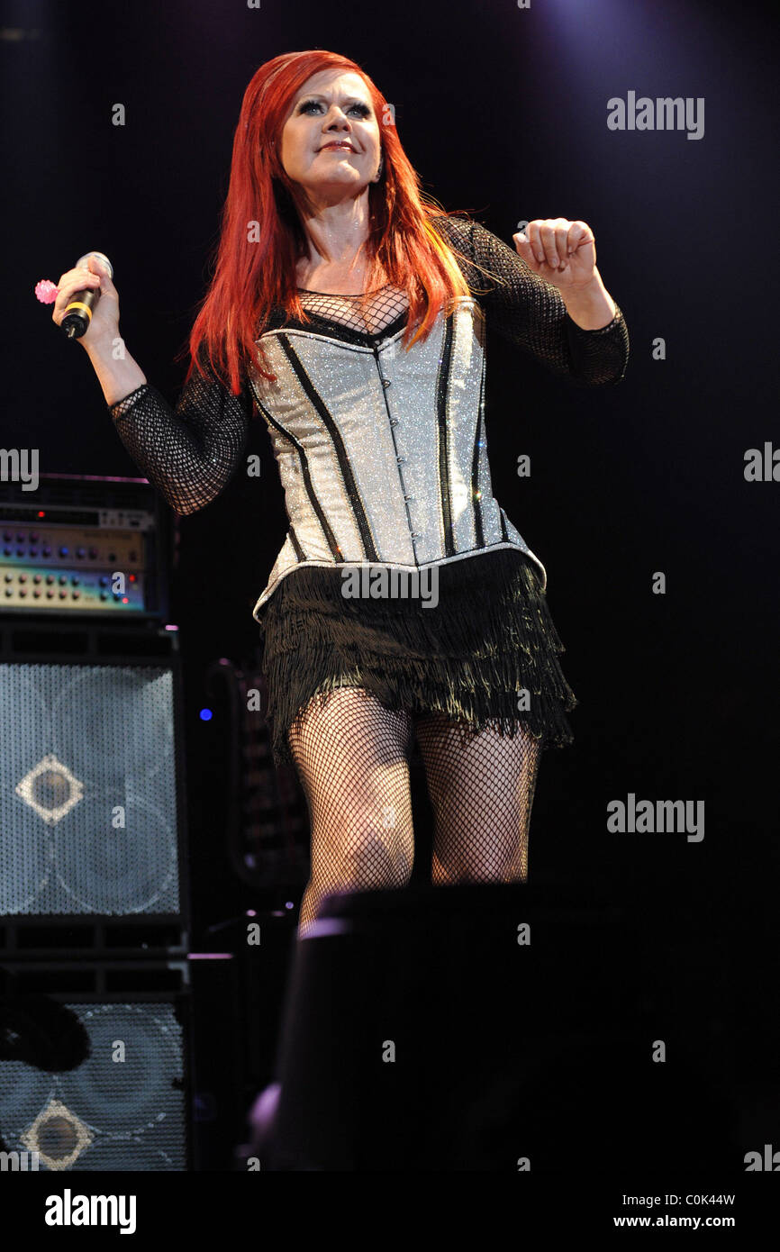 Kate pierson hi-res stock photography and images - Alamy