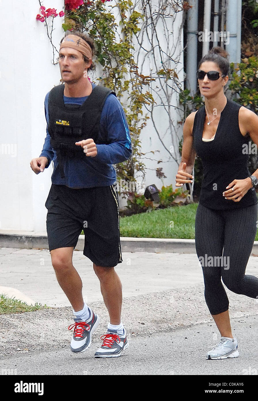 Matthew McConaughey Wearing a V-Max weight vest whilst jogging with his  personal trainer Malibu, California - 31.07.08 Stock Photo - Alamy