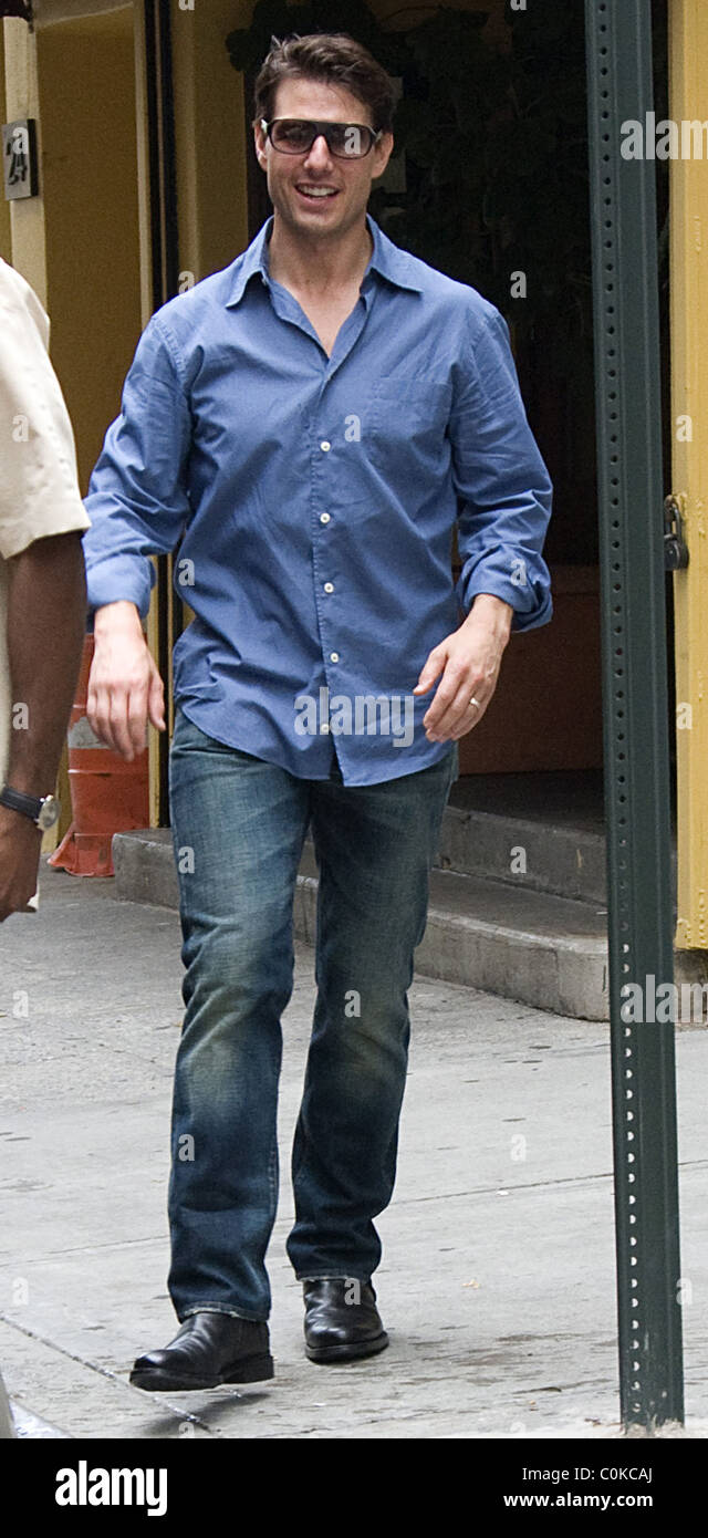 Tom Cruise visits his wife in rehearsals for her Broadway debut in ‘All