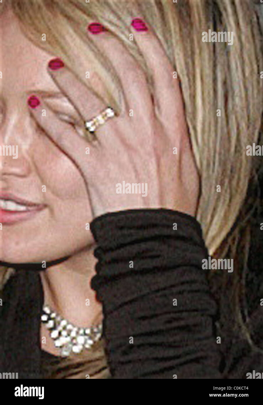 Hilary Duff's Engagement Ring Revealed: Photo 2429242 | Hilary Duff, Mike  Comrie Photos | Just Jared: Entertainment News