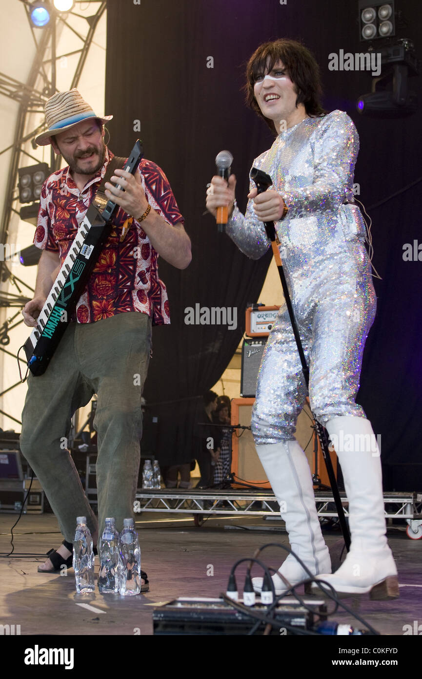 Noel Fielding and Julian Barratt of The Mighty Boosh  The Big Chill Festival - Day 2 Hertfordshire, England - 02.08.08 Stock Photo