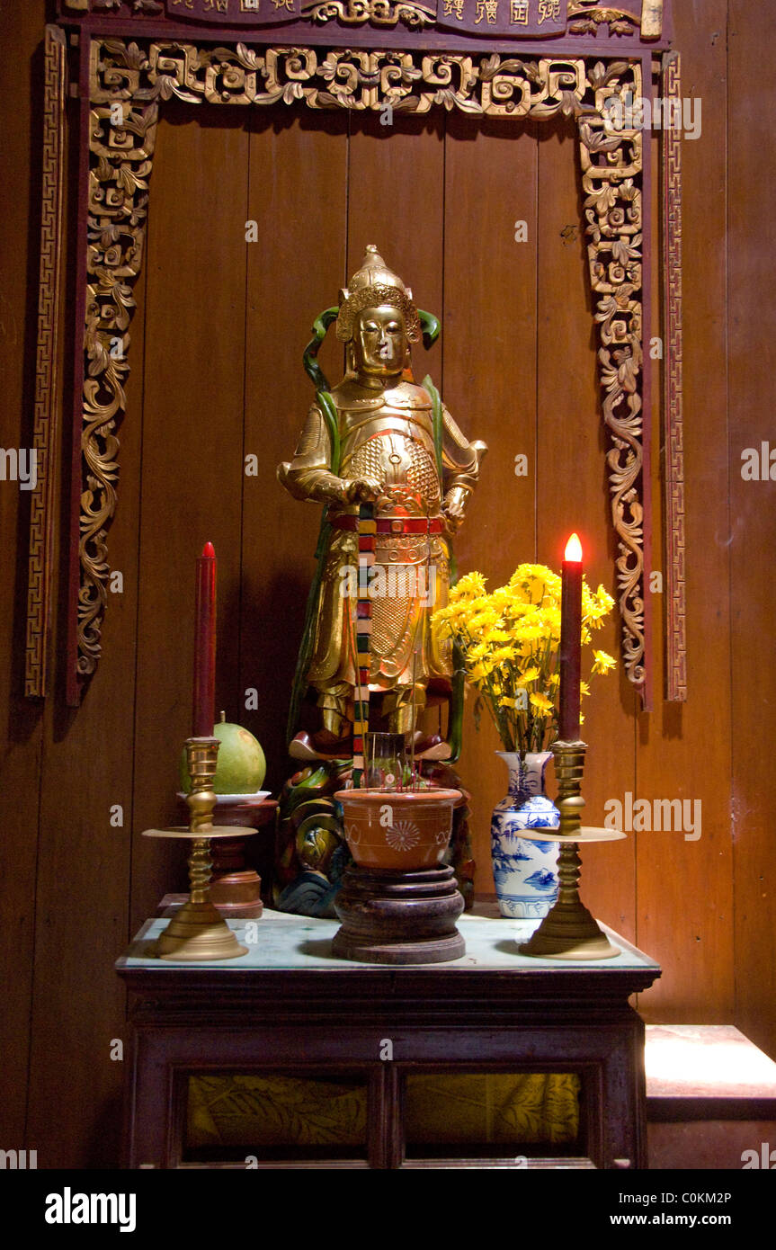 Golden altar of incense hi-res stock photography and images - Alamy