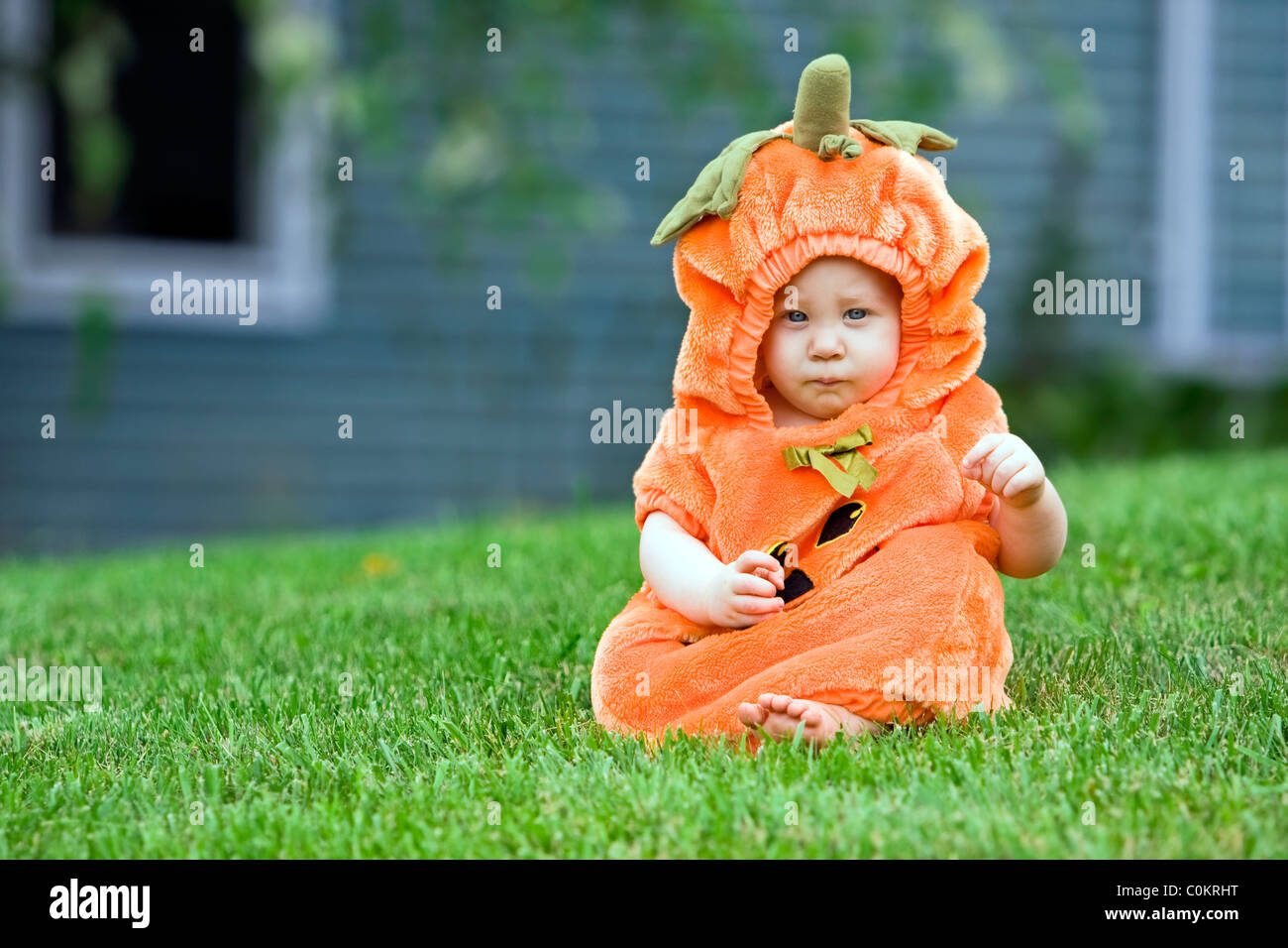 Infant in halloween costume hi-res stock photography and images - Alamy