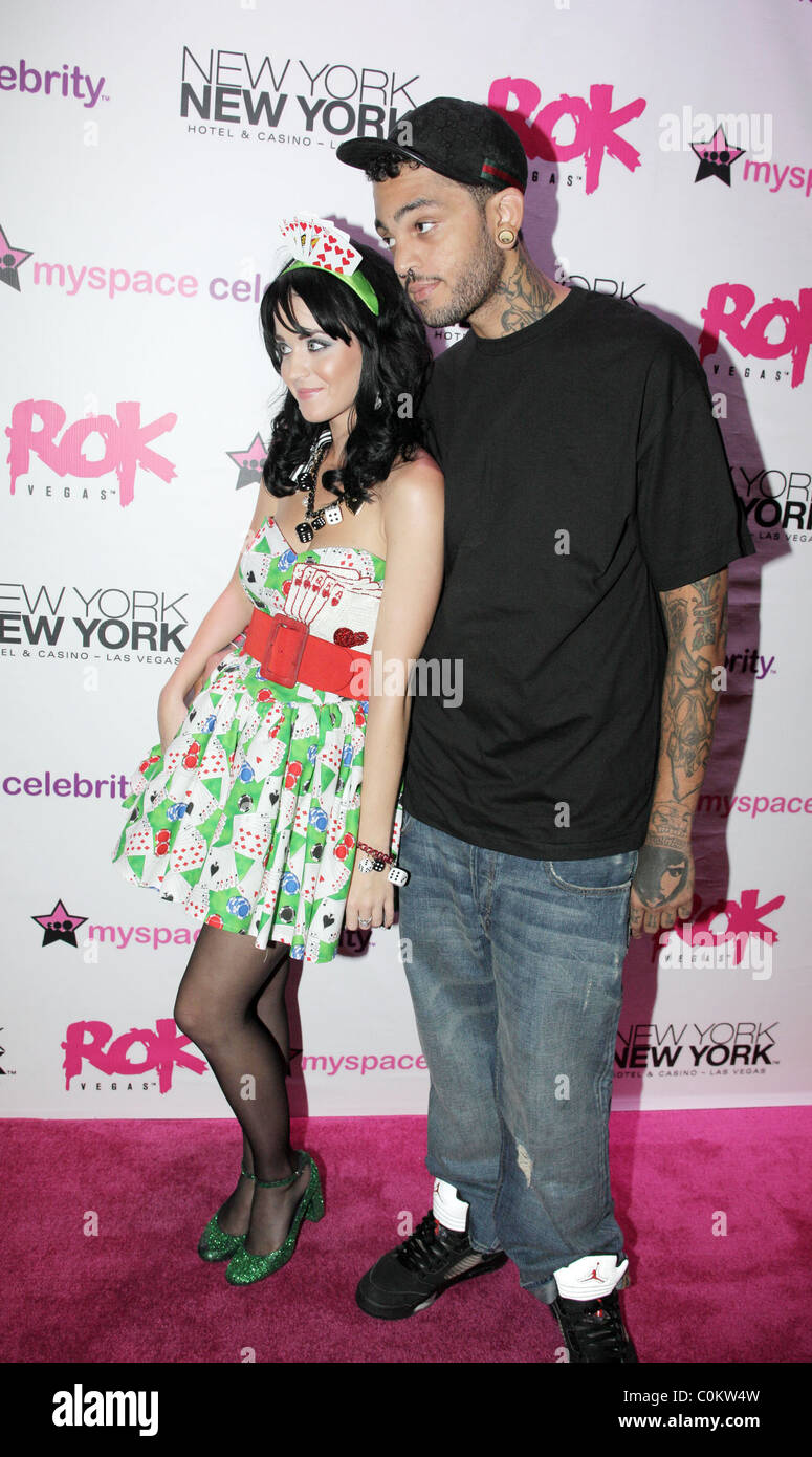 Katy Perry And Travis Mccoy High Resolution Stock Photography and