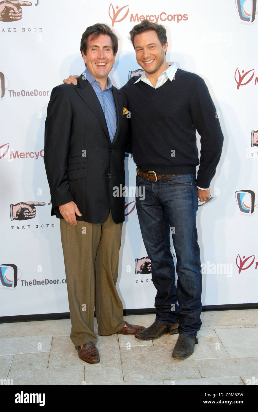Auctioneer Bill McCuddy and Chef Rocco DiSpirito 'Music For Mercy Corps' - Benefit for Darfur at Hamptons Tuscan Villa, Water Stock Photo