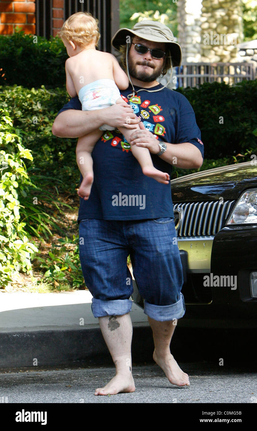 Funnyman Jack Black and son Samuel Black leaving Beverly Hills Park Los  Angeles, California - 26.08.08 Stock Photo - Alamy
