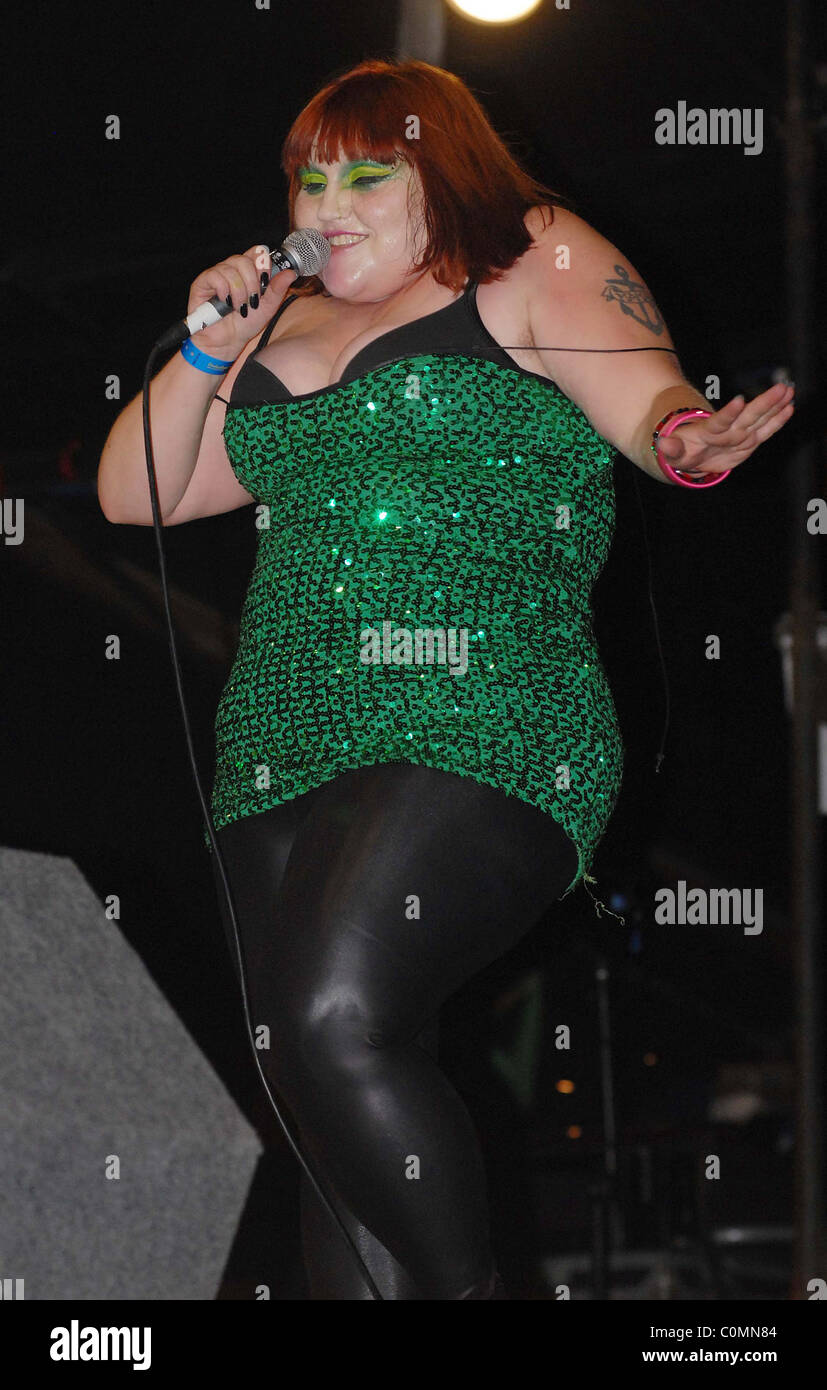 Beth Ditto of The Gossip Performing at Day 3 of The Electric Picnic Festival County Laois, Ireland - 31.08.08 Stock Photo