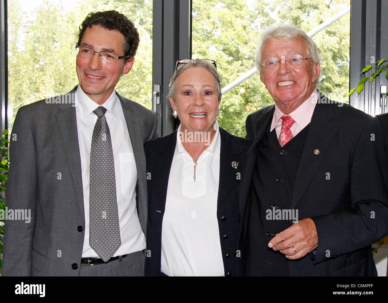 Dr. Ernst Johannes Haberl, Dieter Thomas Heck and his wife  Ragnhild Heck  Press conference of the Grit Jordan Verein e.V. Stock Photo