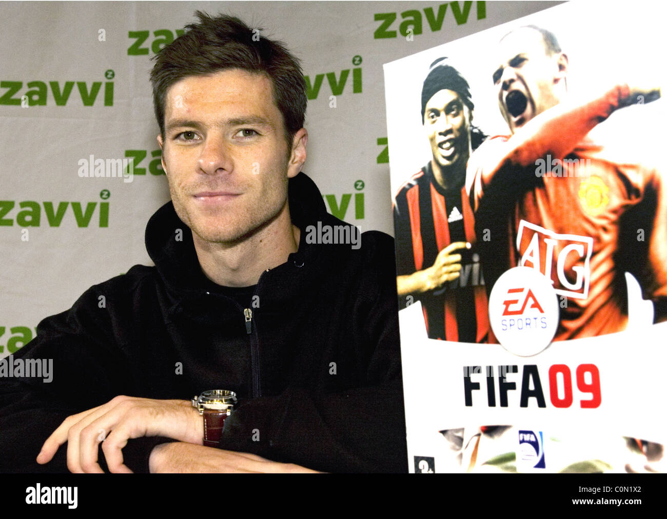 Xabi alonso liverpool hi-res stock photography and images - Alamy