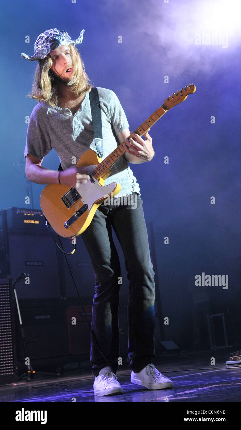 James Valentine Of Maroon 5 Performs Live On The Last Night Of Their North American Tour At The Cruzan Amphitheater West Palm Stock Photo Alamy