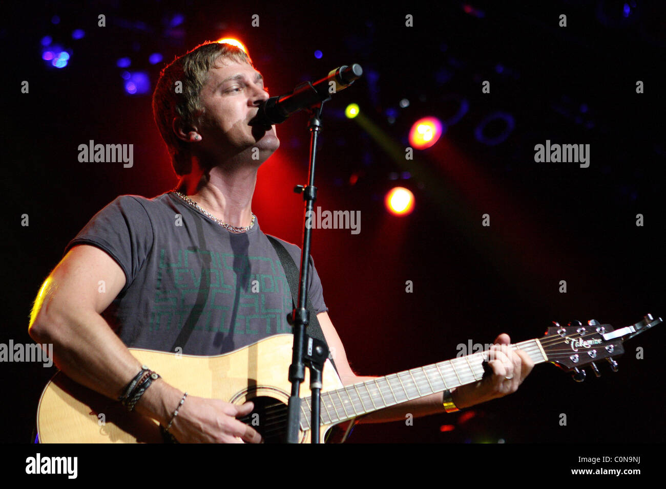 Rob Thomas performing in concert benefiting the Sidewalk Angels