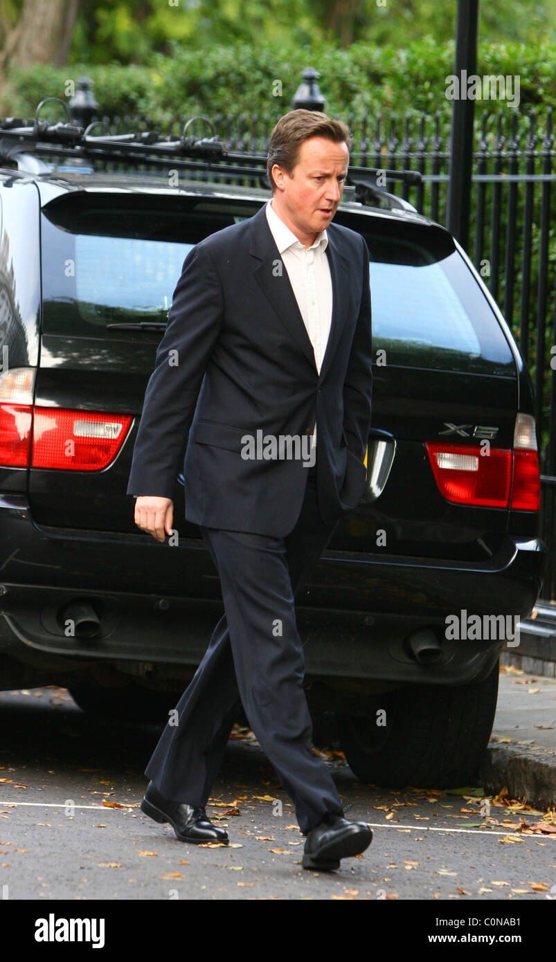 David Cameron takes his children to school London, England - 06.10.08 A. Benjilali / Stock Photo