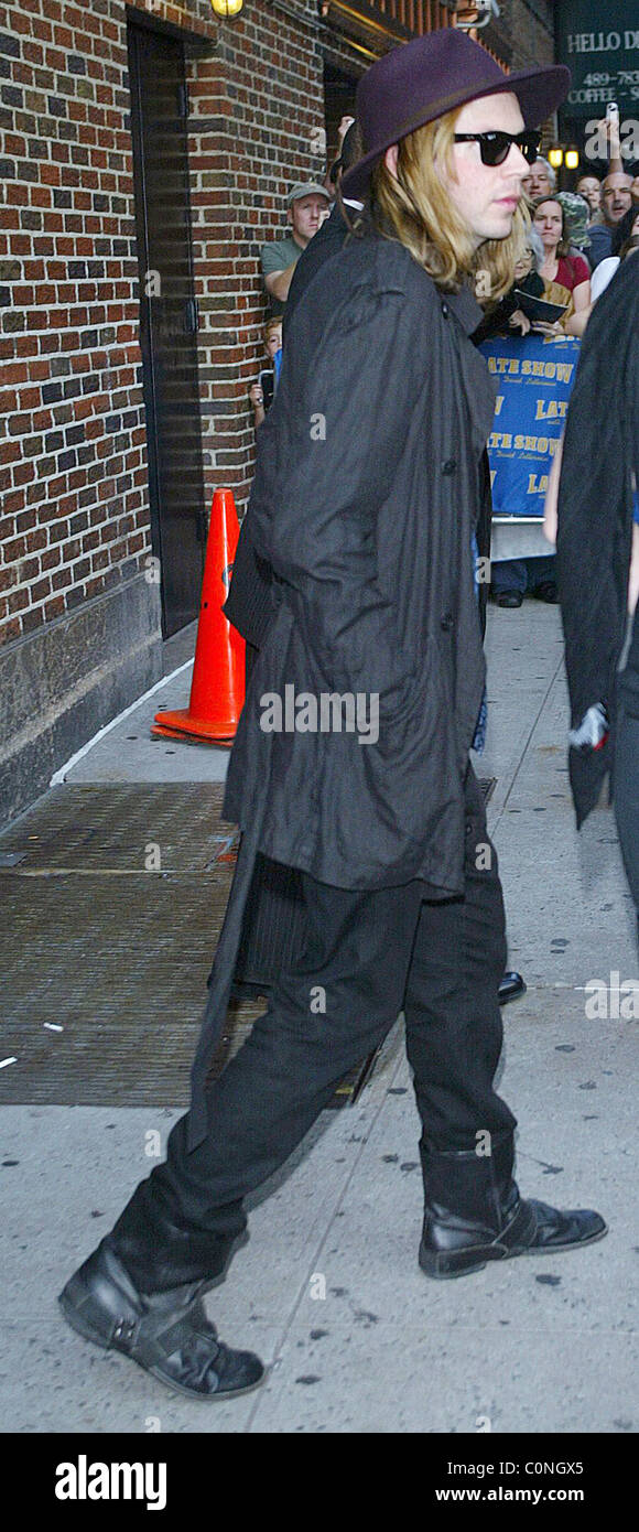 Beck  arrives at the Ed Sullivan theatre for the 'Late Show With David Letterman' New York City, USA - 09.10.08 Stock Photo