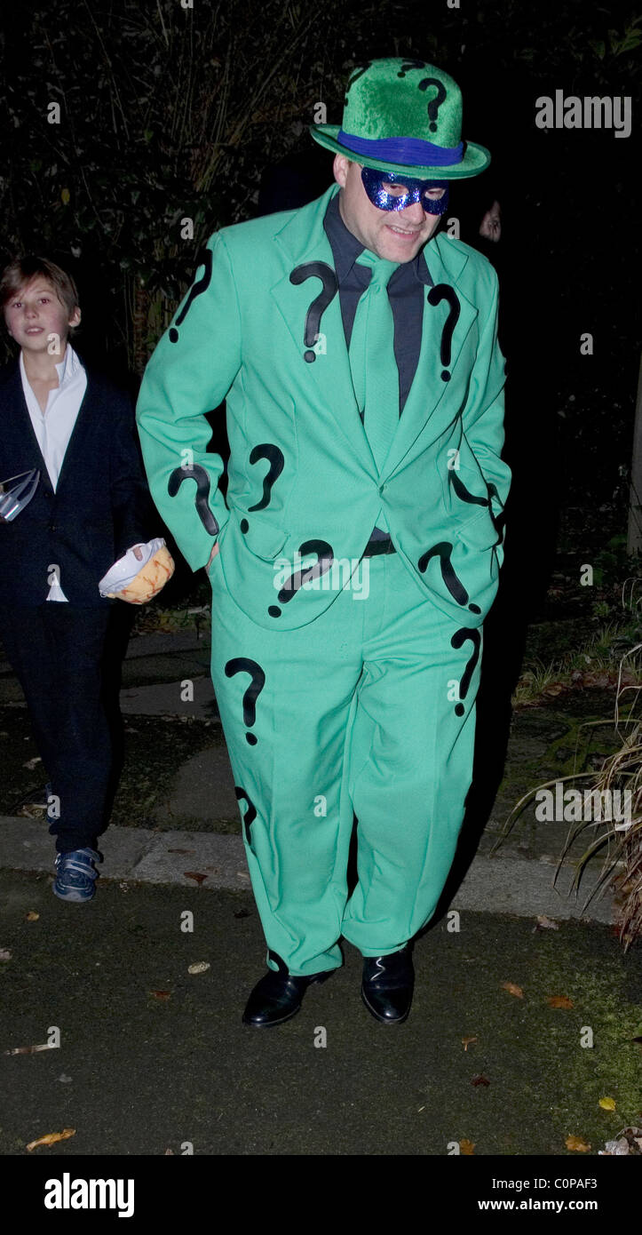 Jack Dee arriving at Jonathan Ross's Halloween Party. London, England