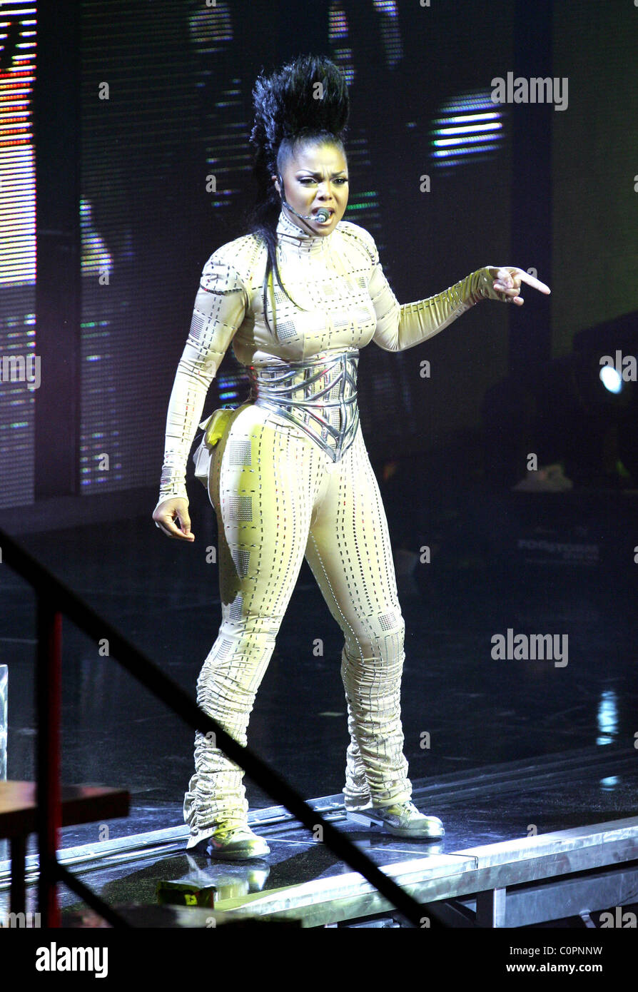 Jackson performs at the Madison Square Garden Center as part of